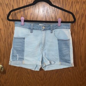 two toned jean shorts